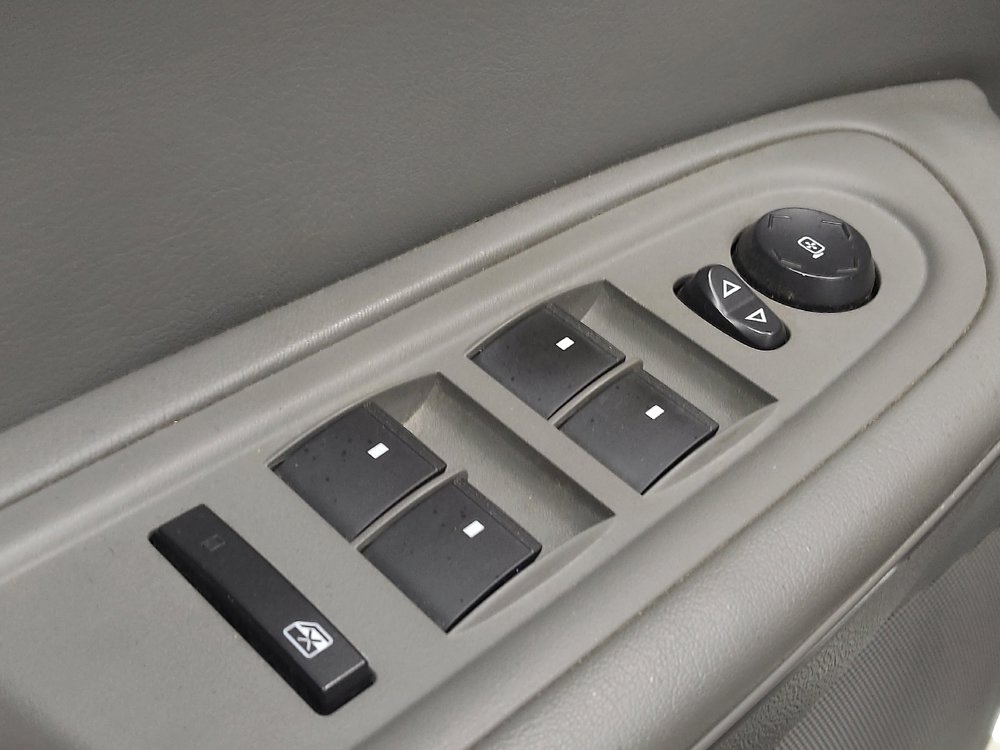 Used 2015 Chevrolet Traverse LT image 27