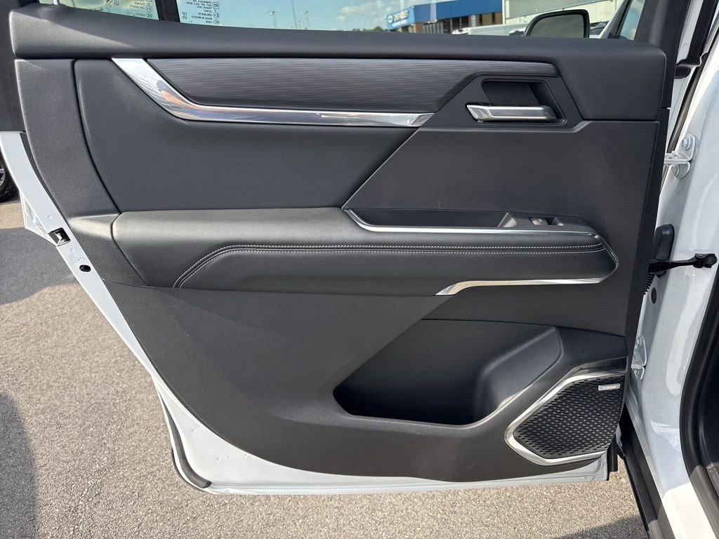 Used 2025 GMC Acadia Elevation FWD image 28