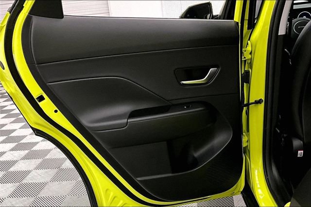 Used 2025 Hyundai Kona Limited FWD image 23
