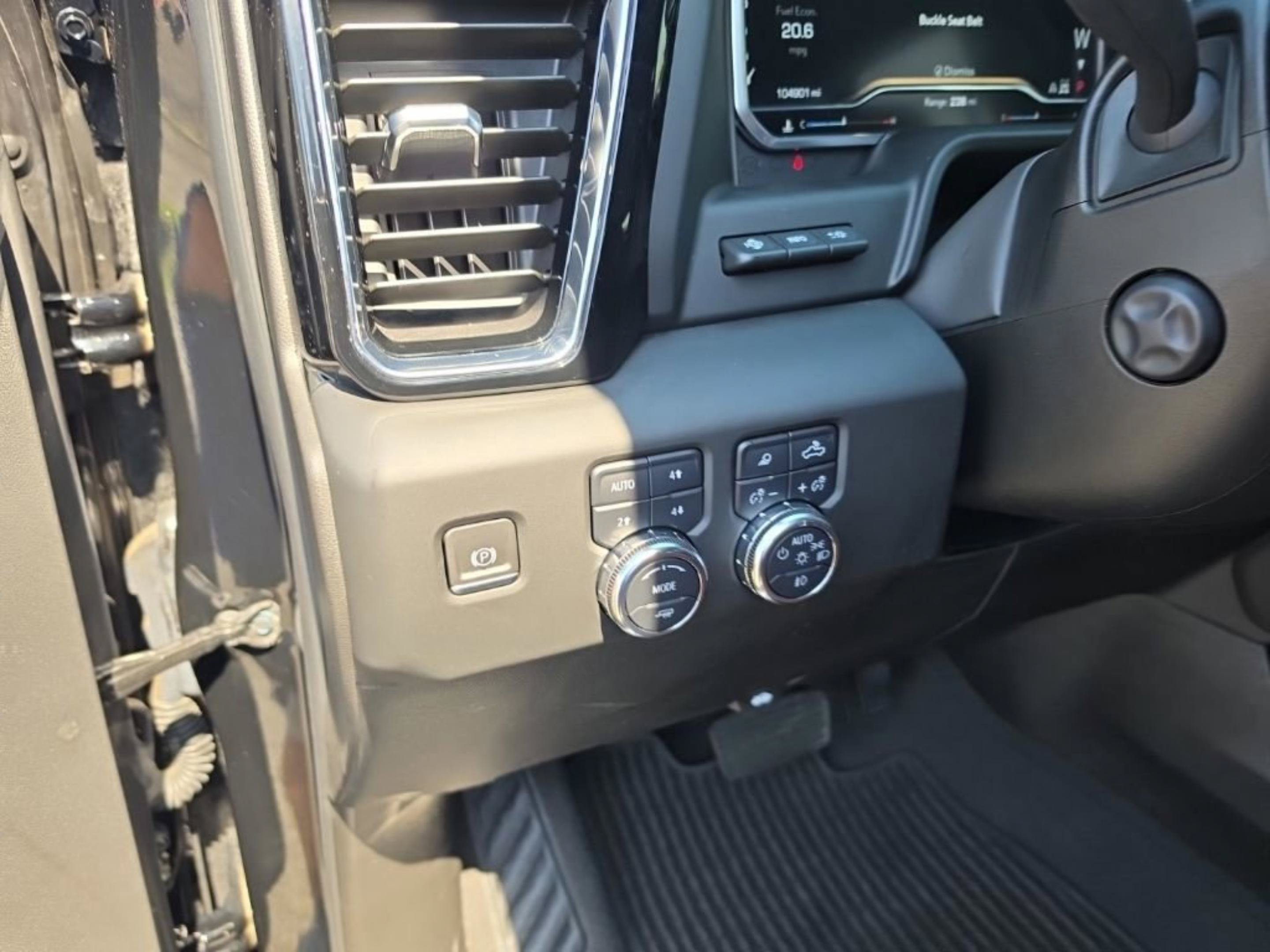 Used 2024 GMC Sierra 1500 Denali Ultimate AWD/4WD image 15
