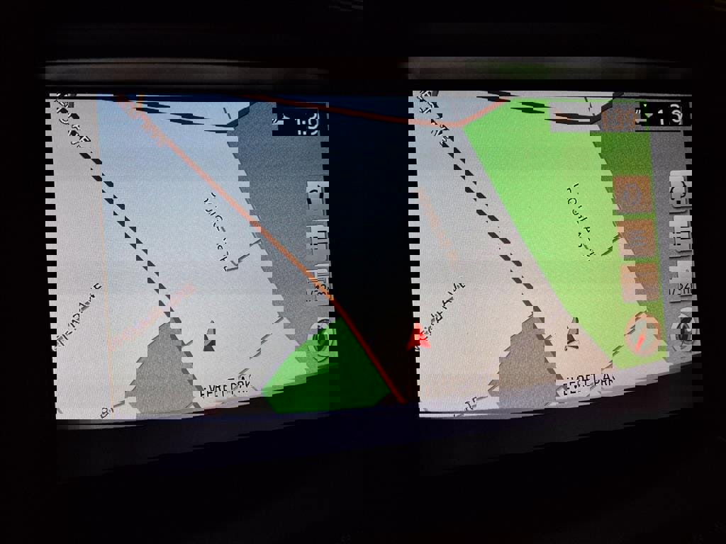 Used 2019 INFINITI QX60 Luxe w/ Essential Package image 13