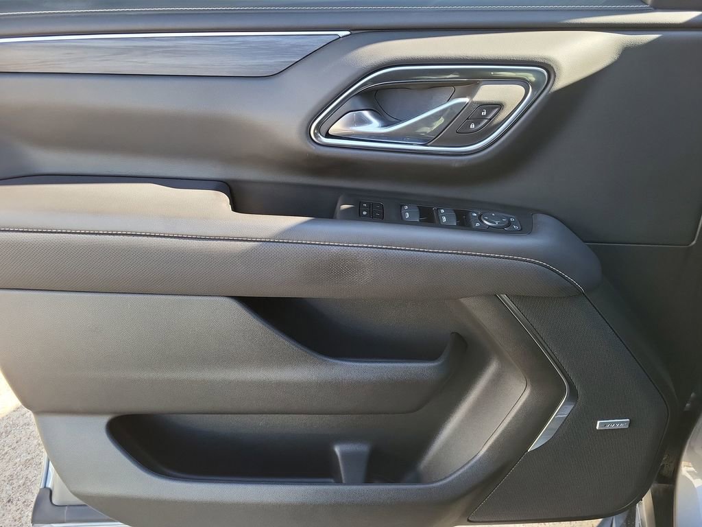 Certified 2024 GMC Yukon XL SLT w/ SLT Luxury Package image 22