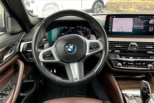 Used 2022 BMW M550i xDrive w/ Shadowloine Package image 5