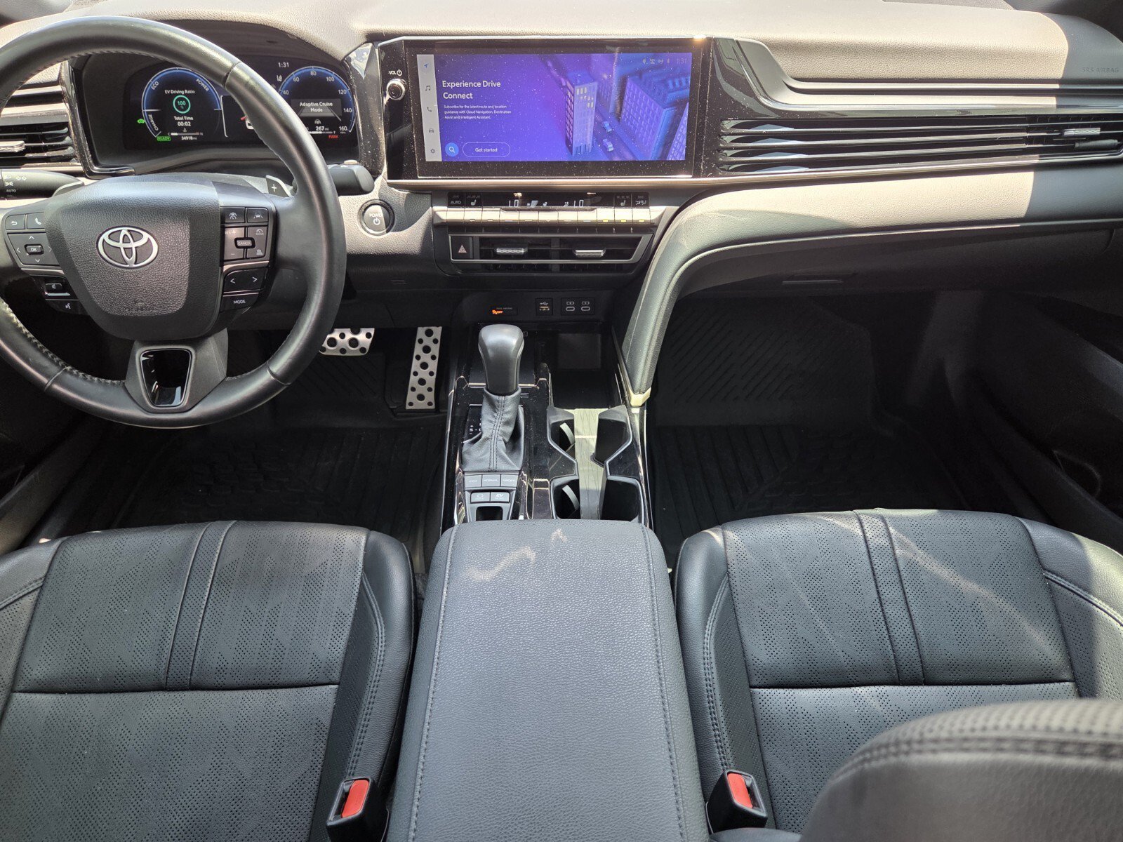 Used 2025 Toyota Camry XSE FWD image 7