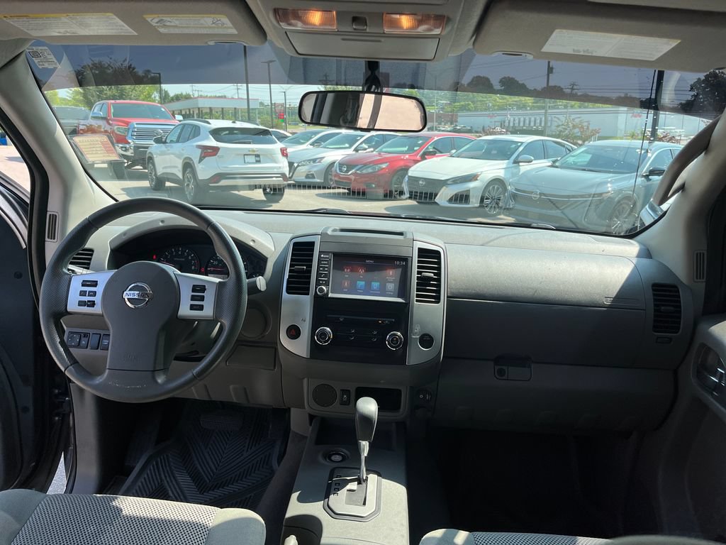 Used 2020 Nissan Frontier SV RWD image 21