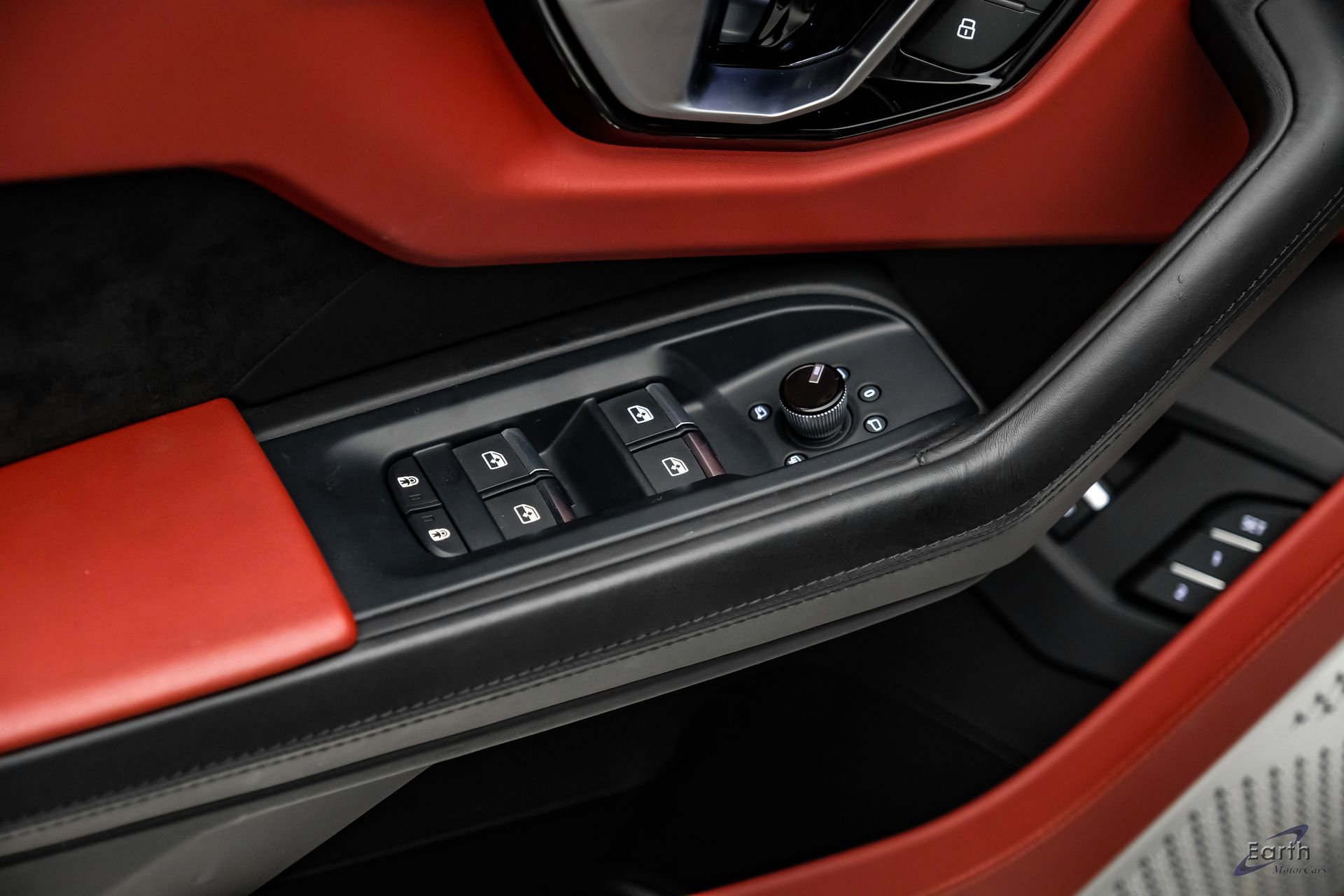 Used 2022 Lamborghini Urus image 95