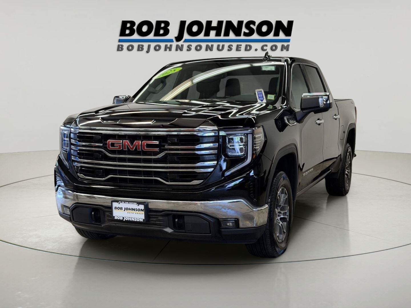 Certified 2025 GMC Sierra 1500 SLT AWD/4WD image 10