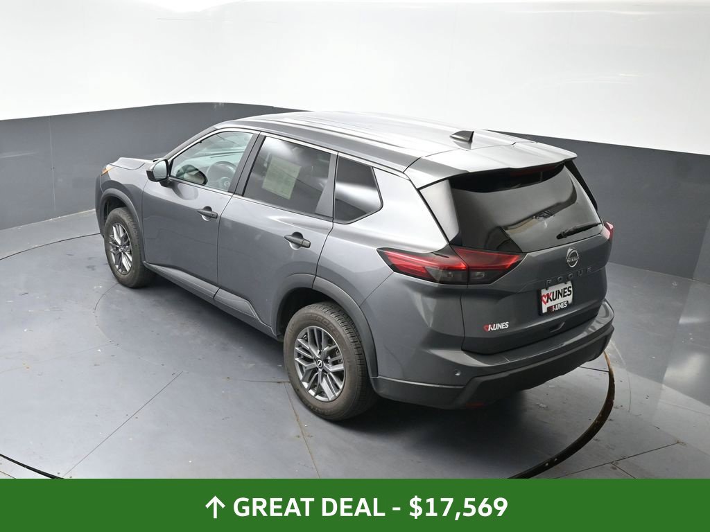 Used 2024 Nissan Rogue S FWD image 45