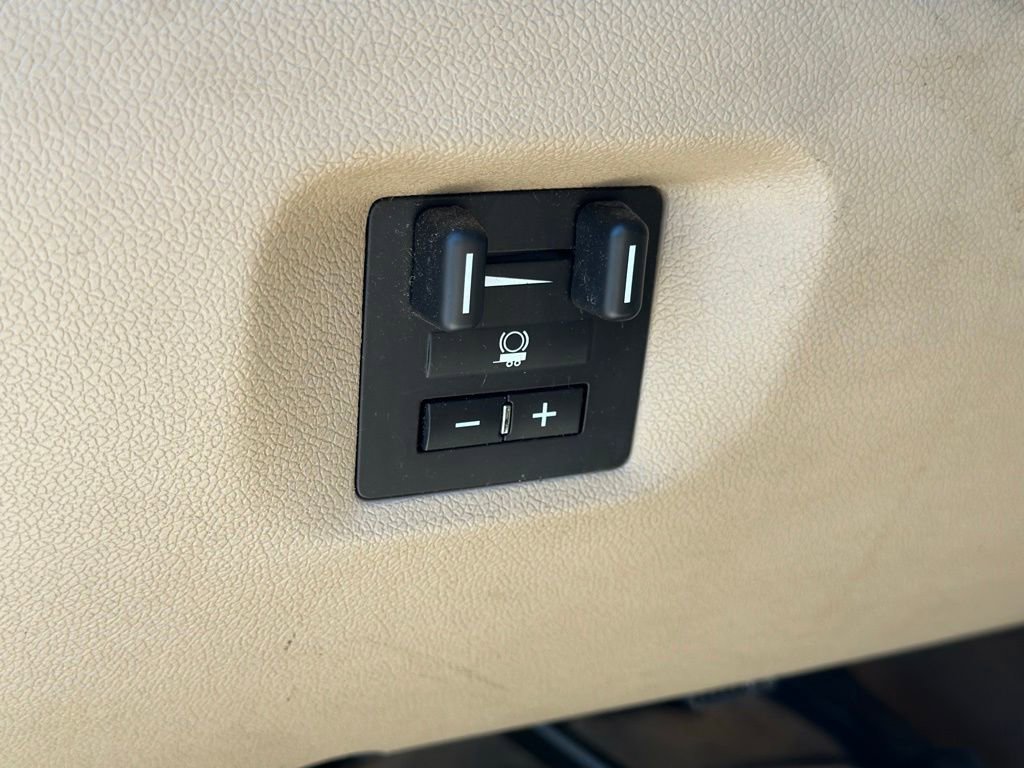 Used 2014 Chevrolet Silverado 2500 LTZ w/ LTZ Plus Package AWD/4WD image 18