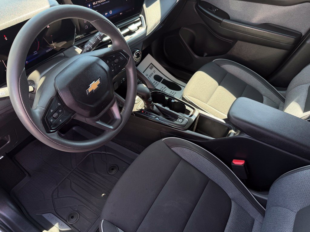 Used 2024 Chevrolet TrailBlazer LS FWD image 15