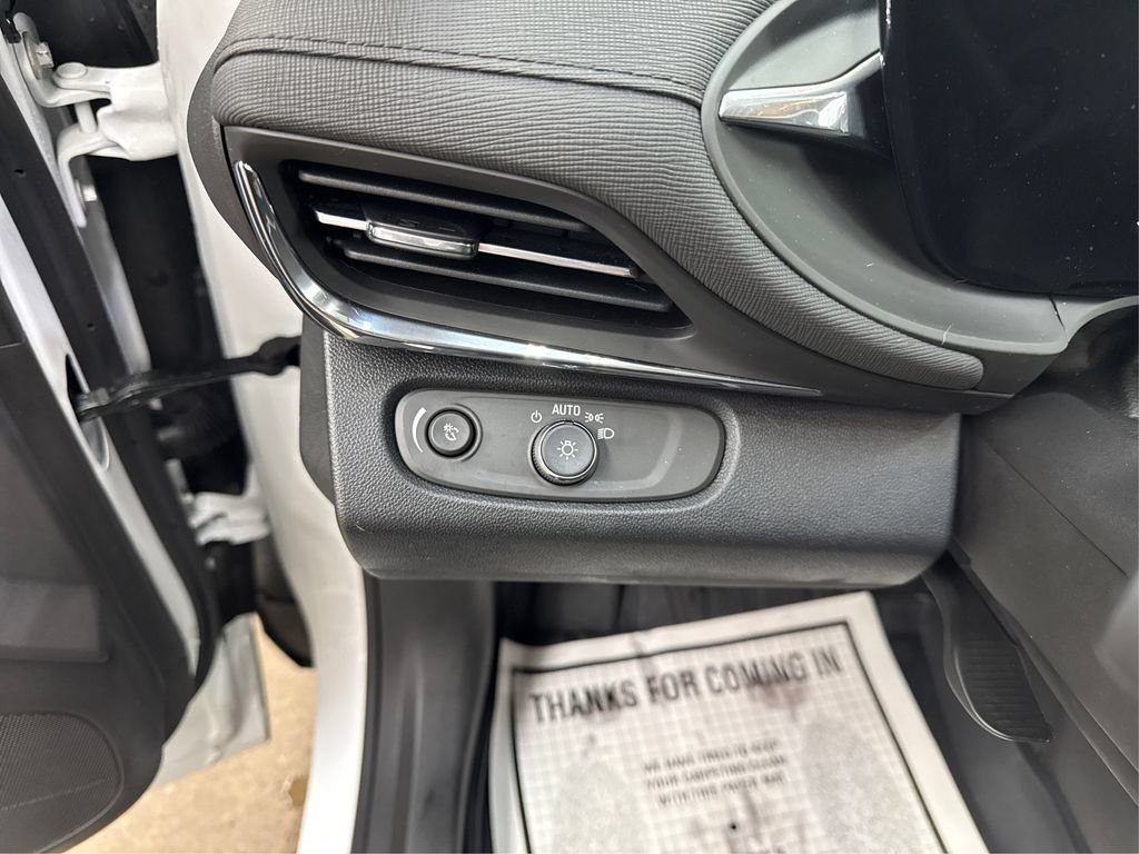 Used 2025 Buick Envista Preferred w/ Convenience I Package FWD image 25