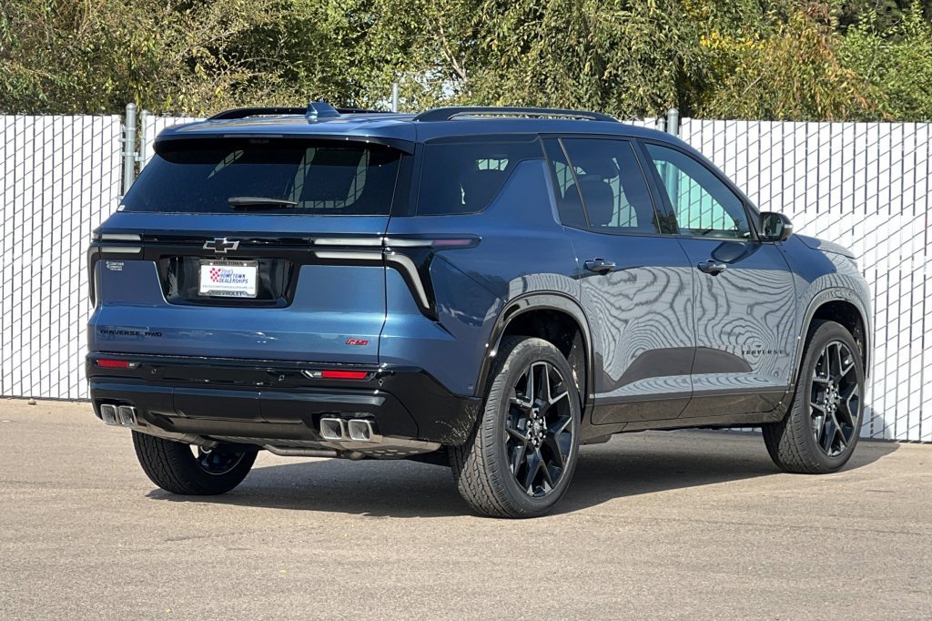 New 2026 Chevrolet Traverse RS image 4