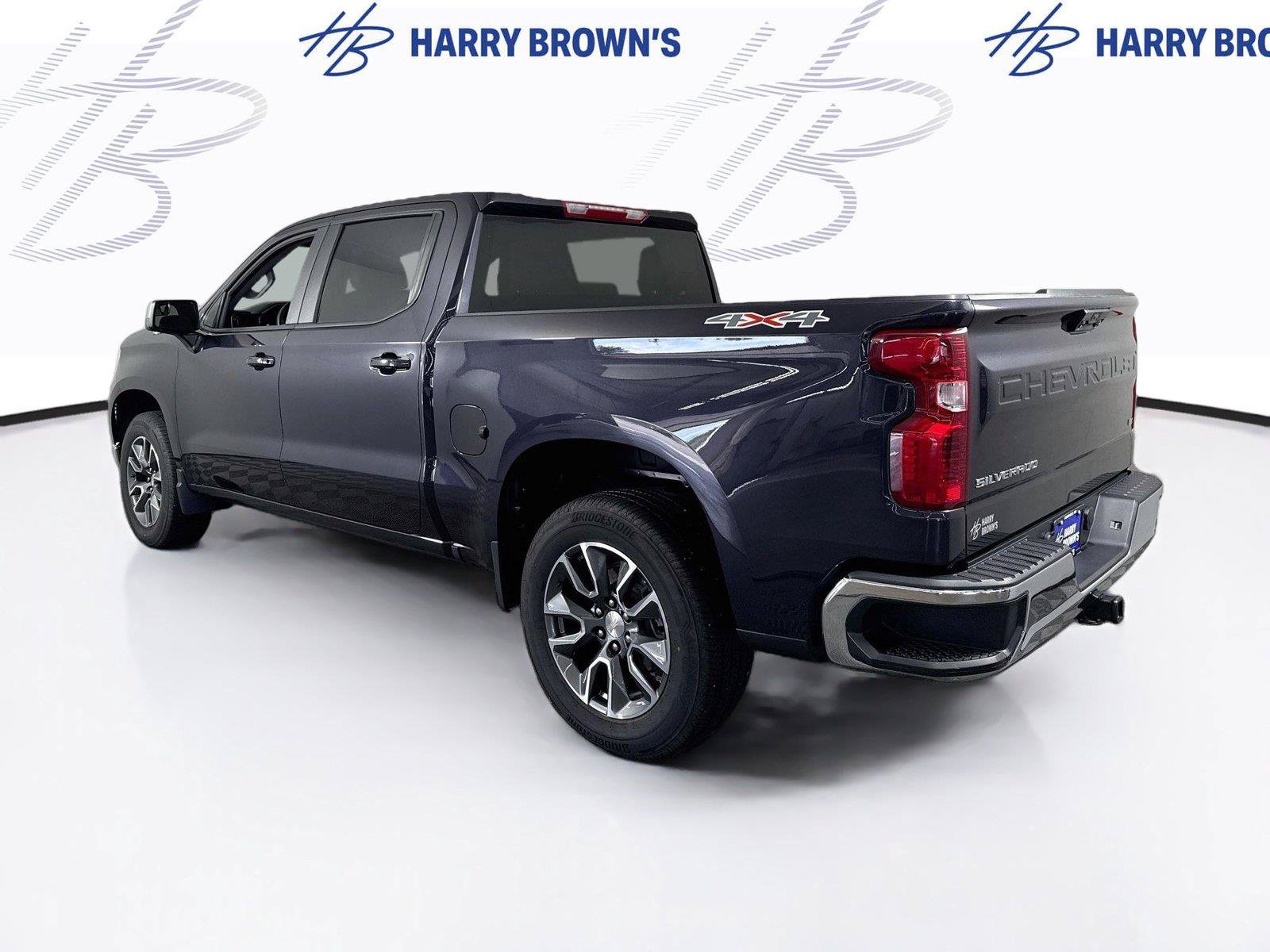 Used 2024 Chevrolet Silverado 1500 LT AWD/4WD image 28