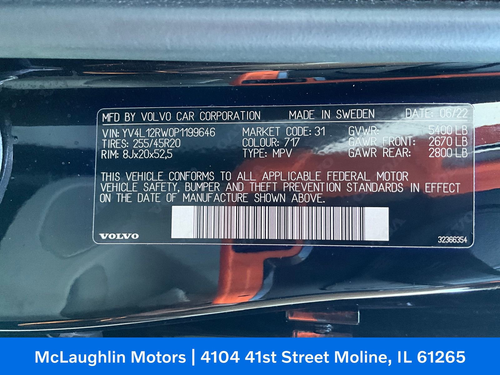 Certified 2023 Volvo XC60 B5 Plus w/ Climate Package image 19