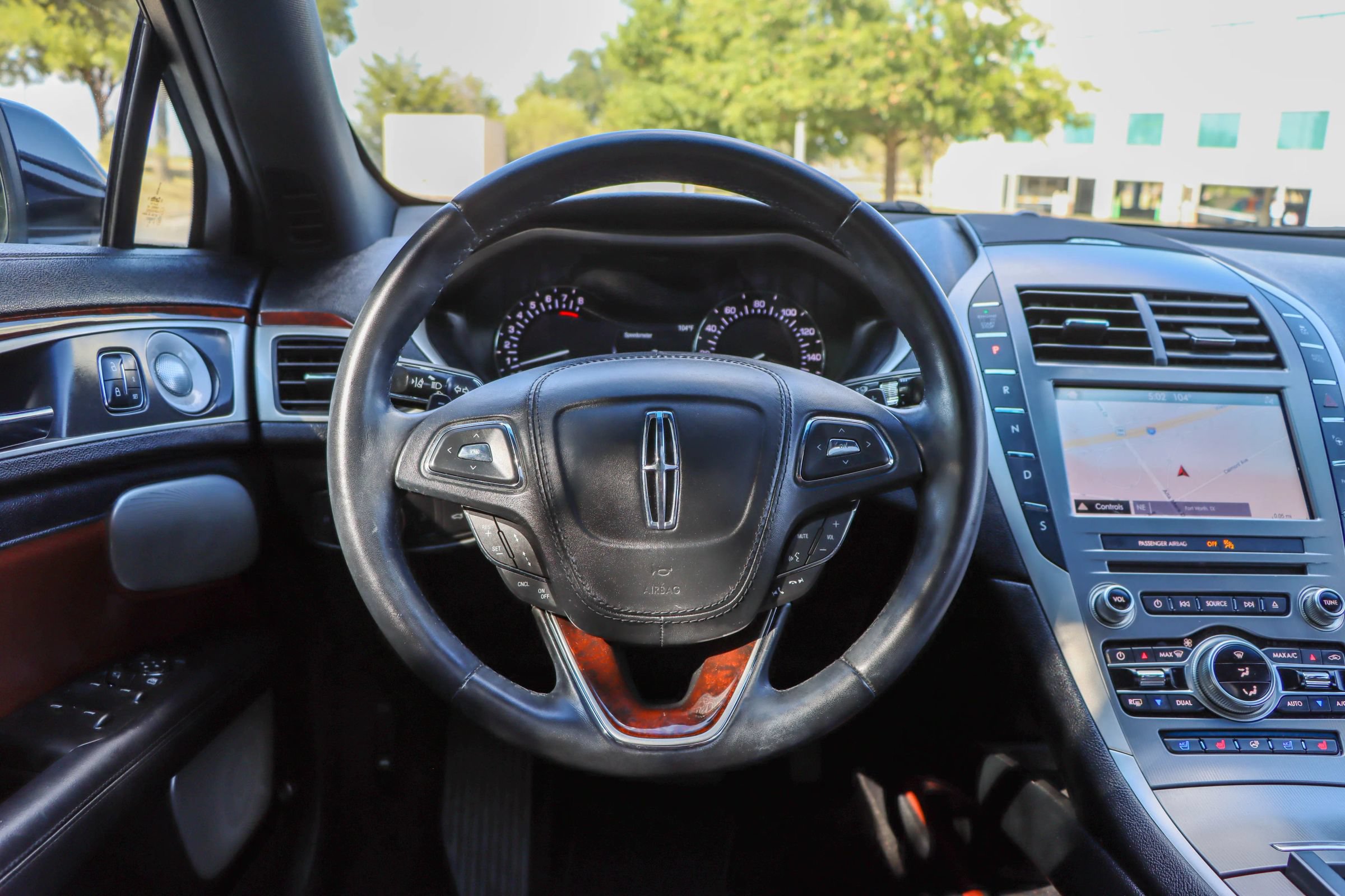 Used 2019 Lincoln MKZ Reserve w/ Luxury Package FWD image 27