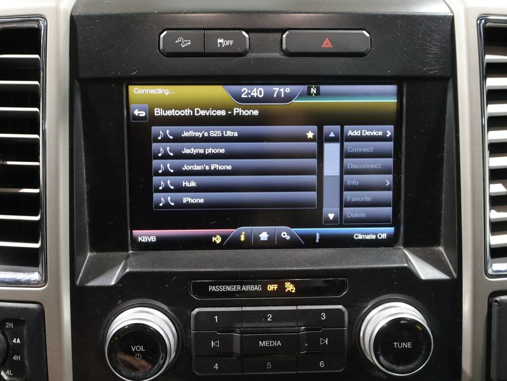 Used 2015 Ford F150 Lariat w/ Equipment Group 502A Luxury AWD/4WD image 30