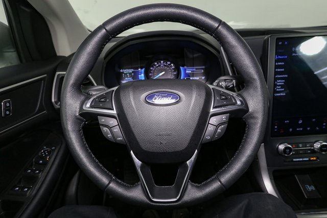 Used 2022 Ford Edge SEL w/ Convenience Package image 29