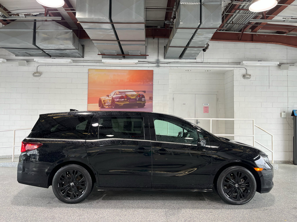 Used 2025 Honda Odyssey Sport-L image 11