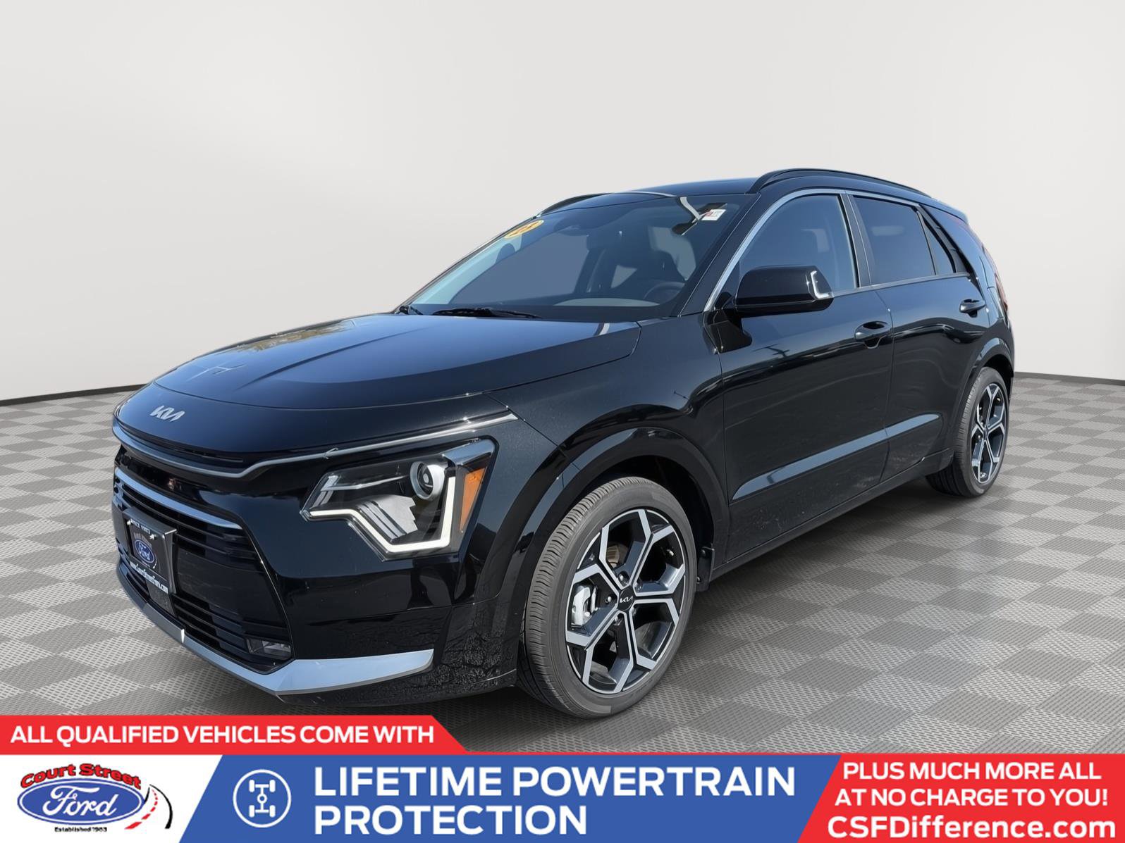 Used 2023 Kia Niro EX Touring