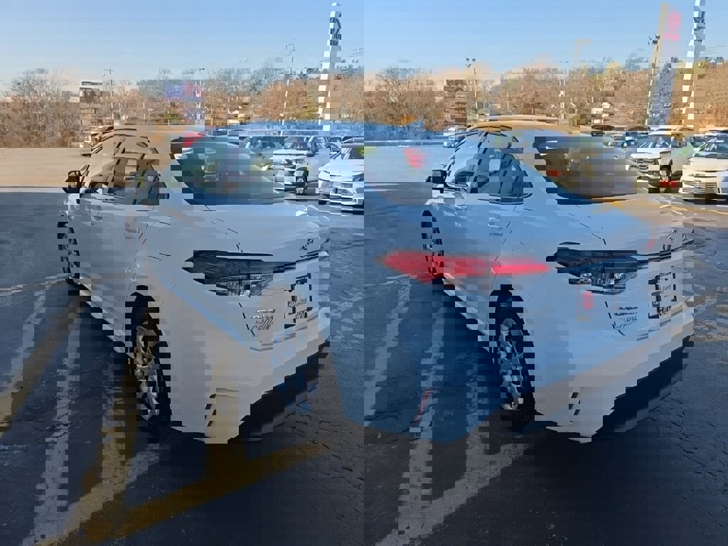 Certified 2023 Toyota Corolla LE image 7