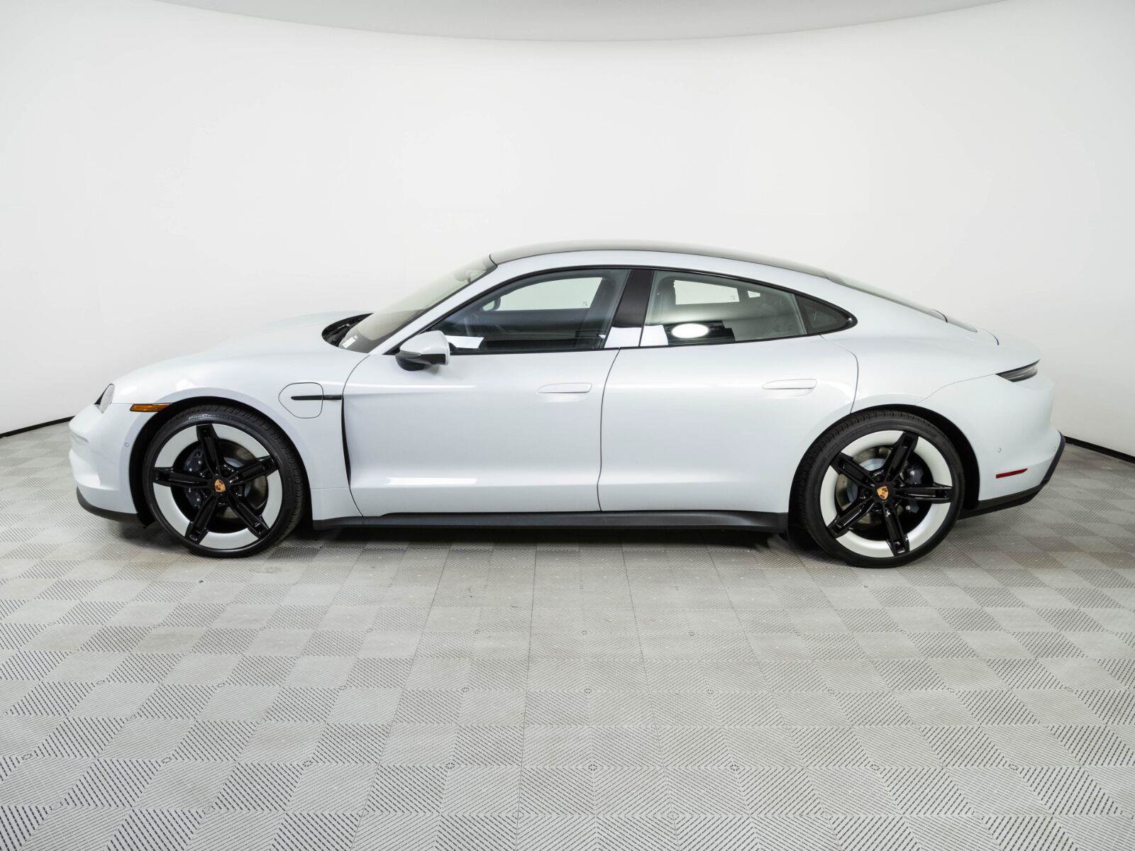New 2026 Porsche Taycan AWD/4WD image 2