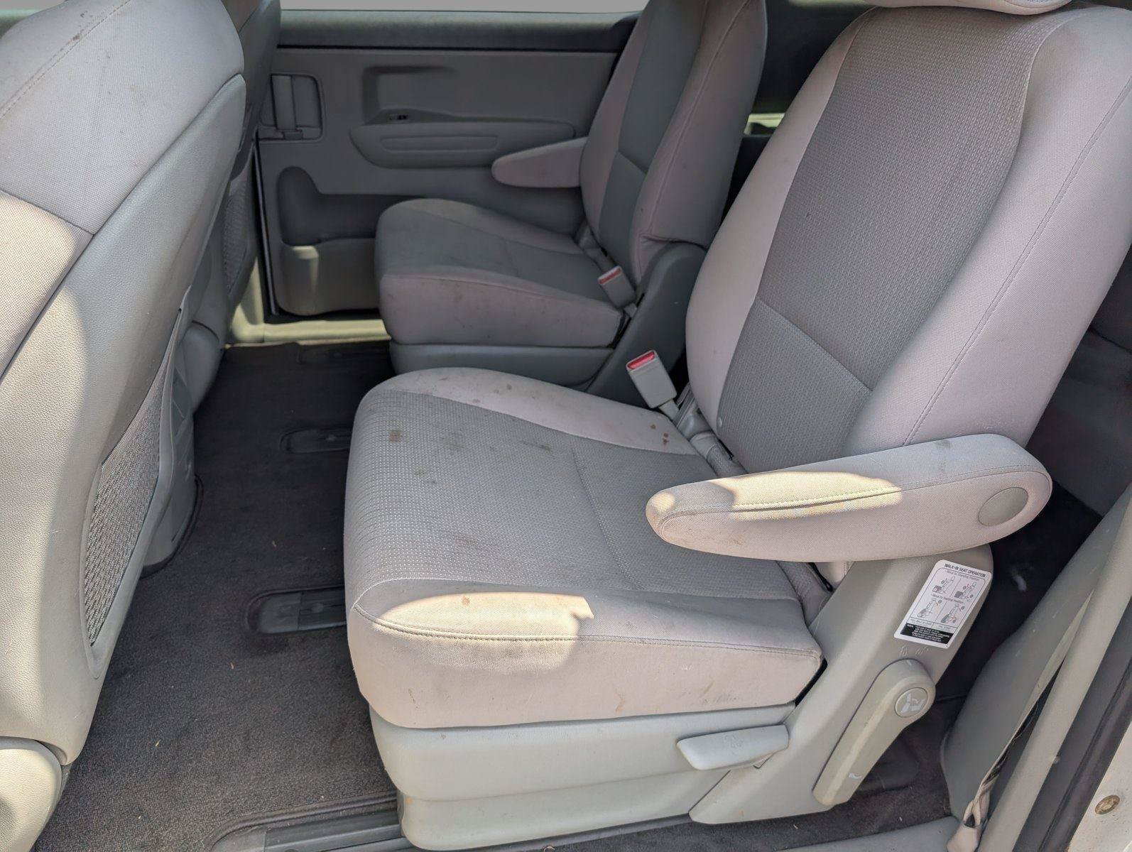 Used 2017 Kia Sedona LX FWD image 31