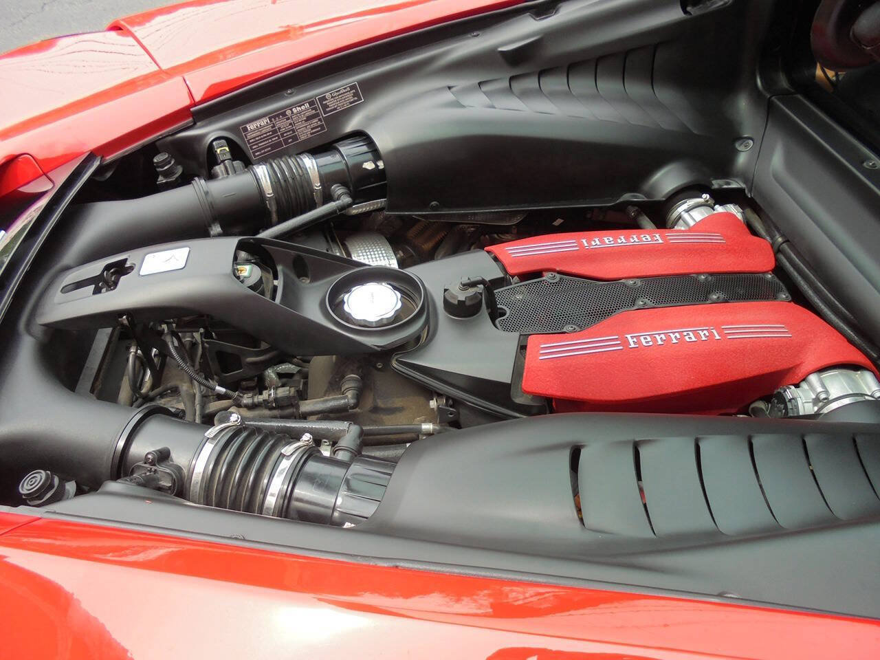 Used 2017 Ferrari 488 GTB RWD image 37