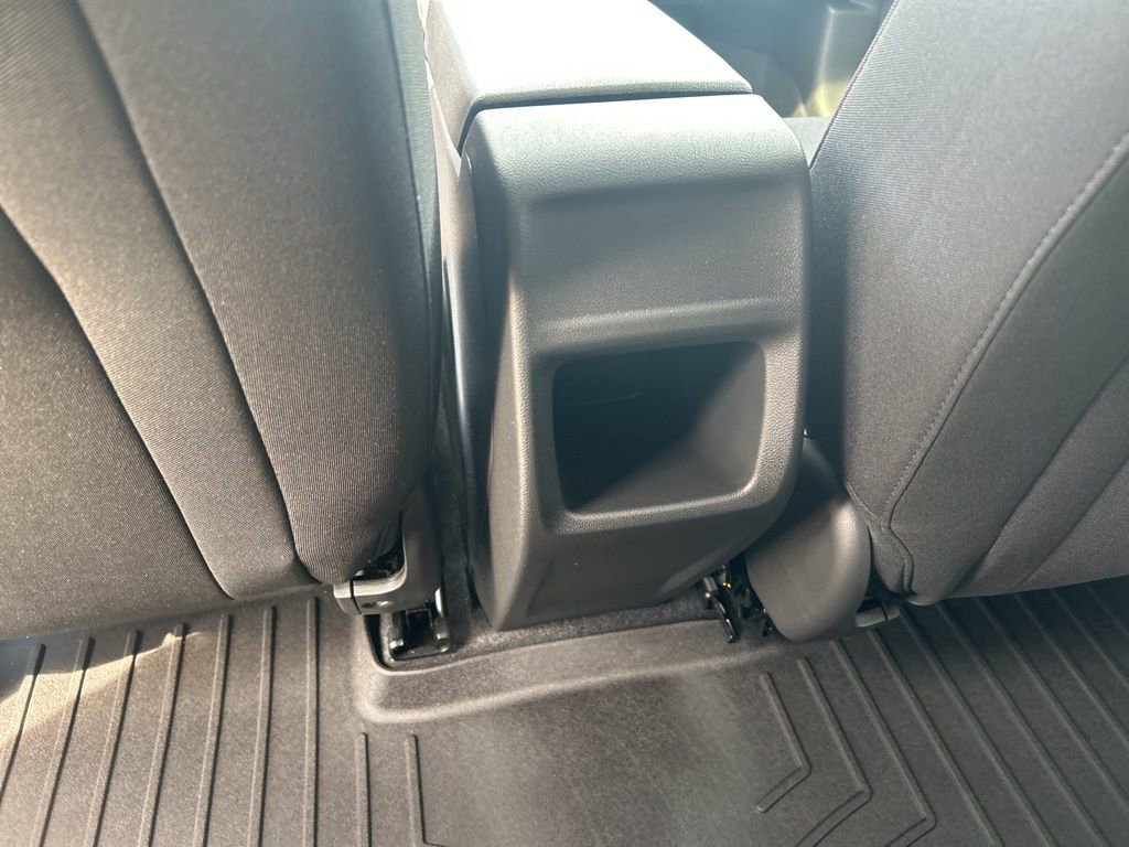 Used 2026 Chevrolet Trax RS w/ Sunroof Package image 22