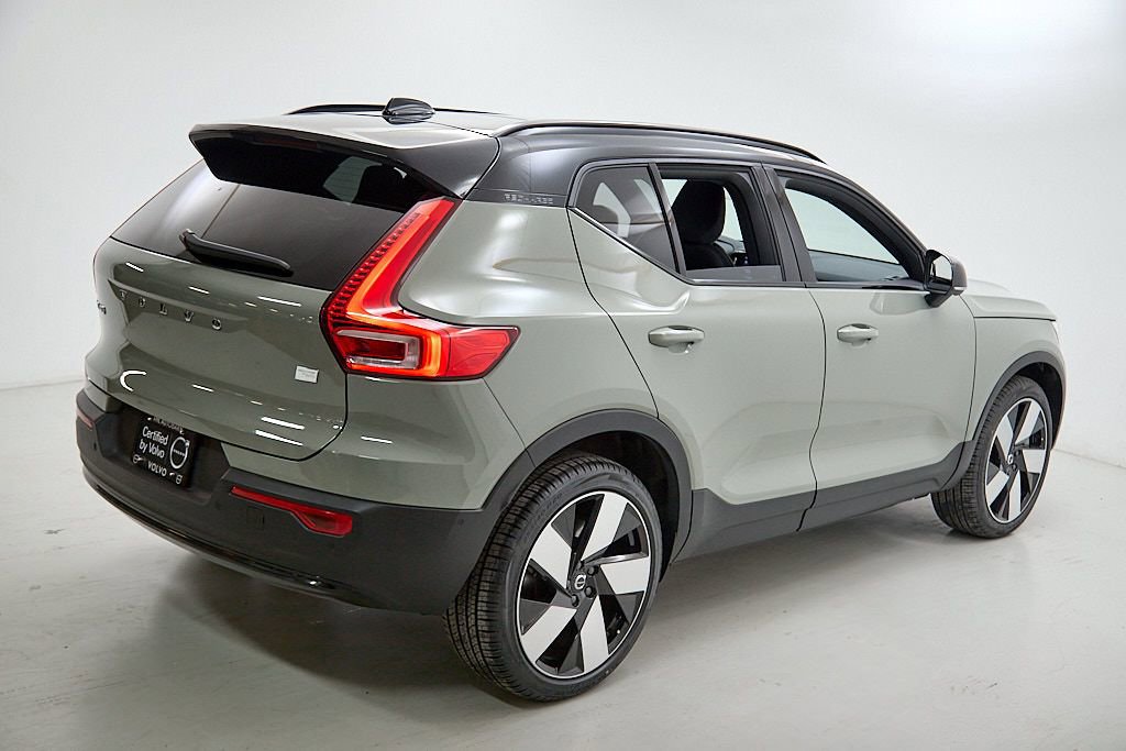 Certified 2023 Volvo XC40 Recharge Ultimate image 10