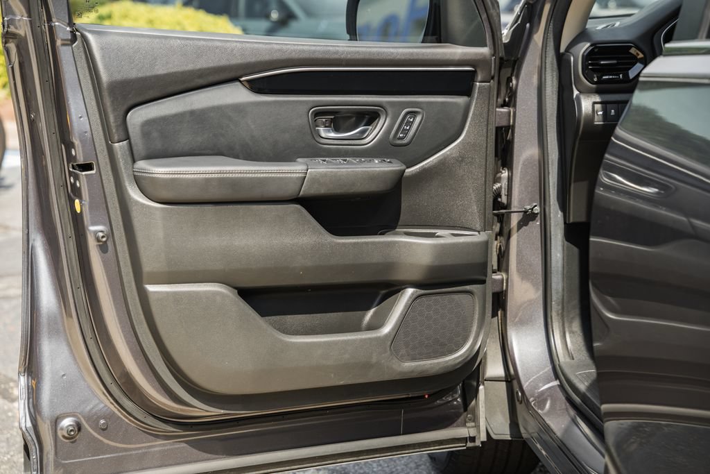 Used 2024 Honda Pilot EX-L image 38