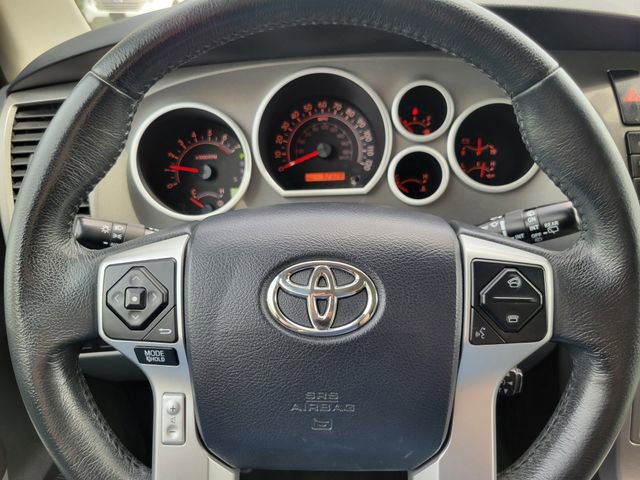Used 2017 Toyota Sequoia SR5 AWD/4WD image 11