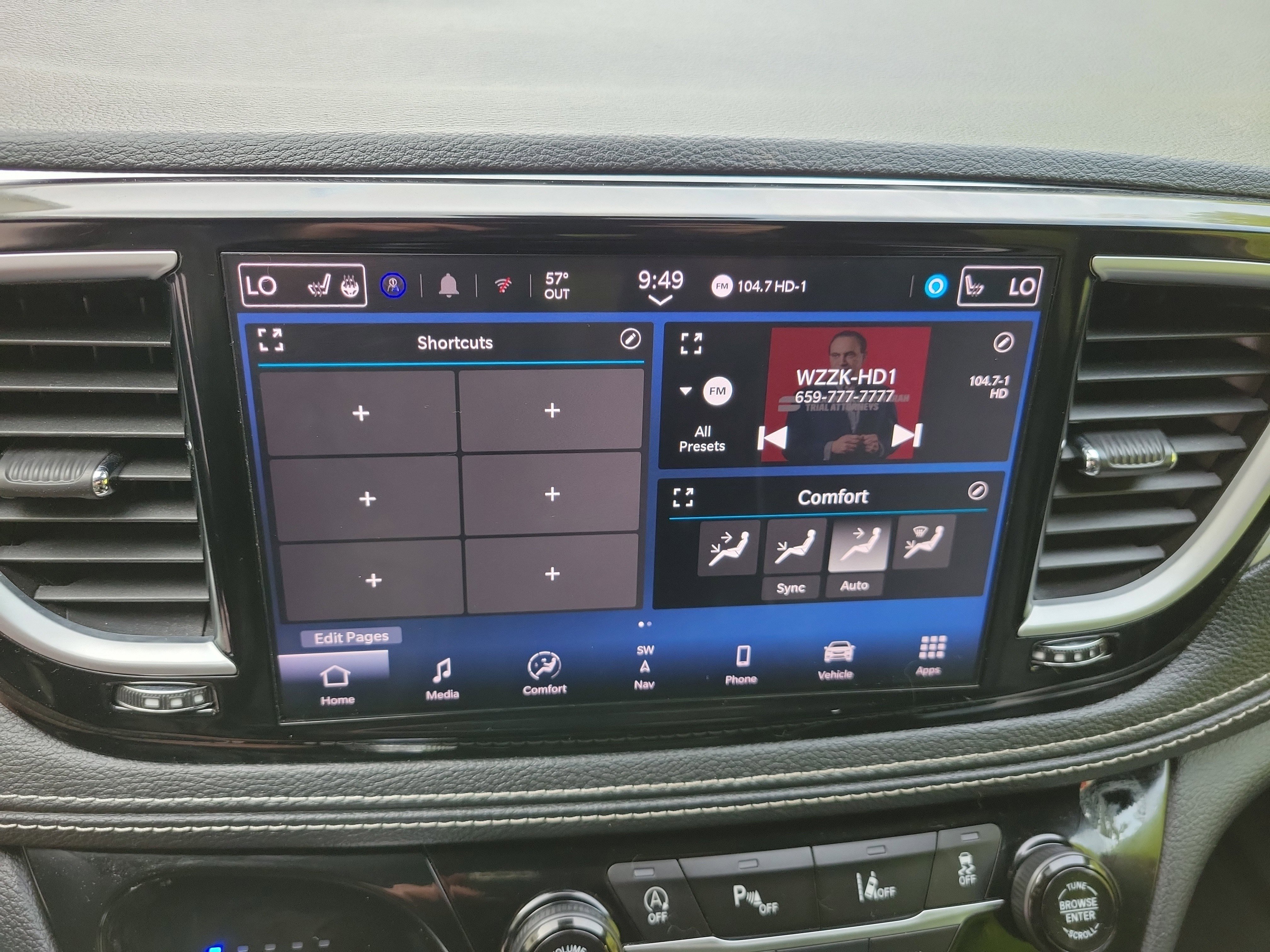 Used 2025 Chrysler Pacifica Limited FWD image 16