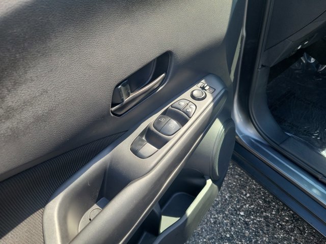 Used 2021 Nissan Kicks S image 16