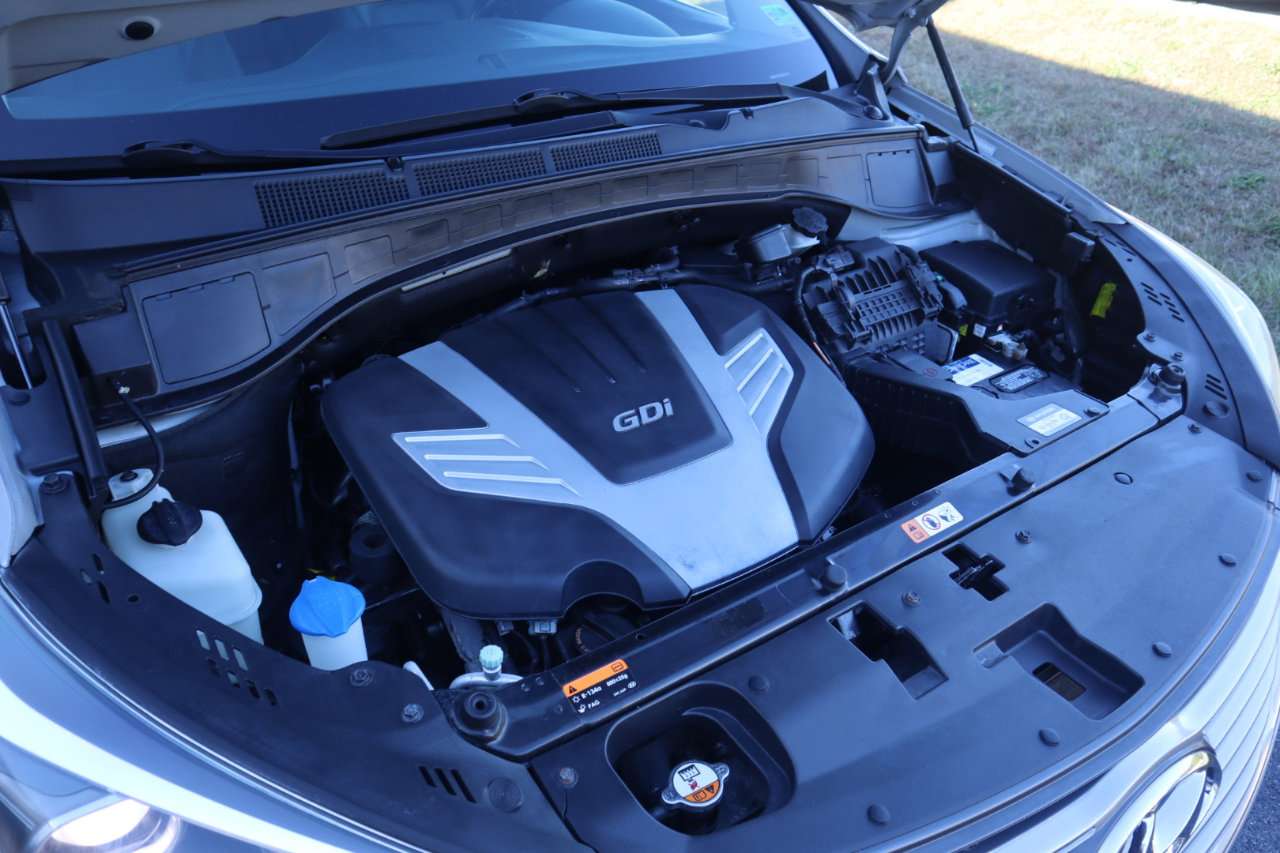 Used 2017 Hyundai Santa Fe AWD w/ SE Ultimate Tech Package 03 image 34