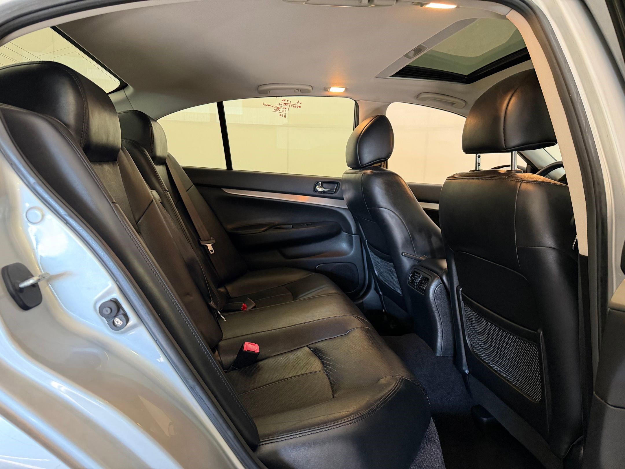 Used 2013 INFINITI G37 x w/ Premium Pkg image 31