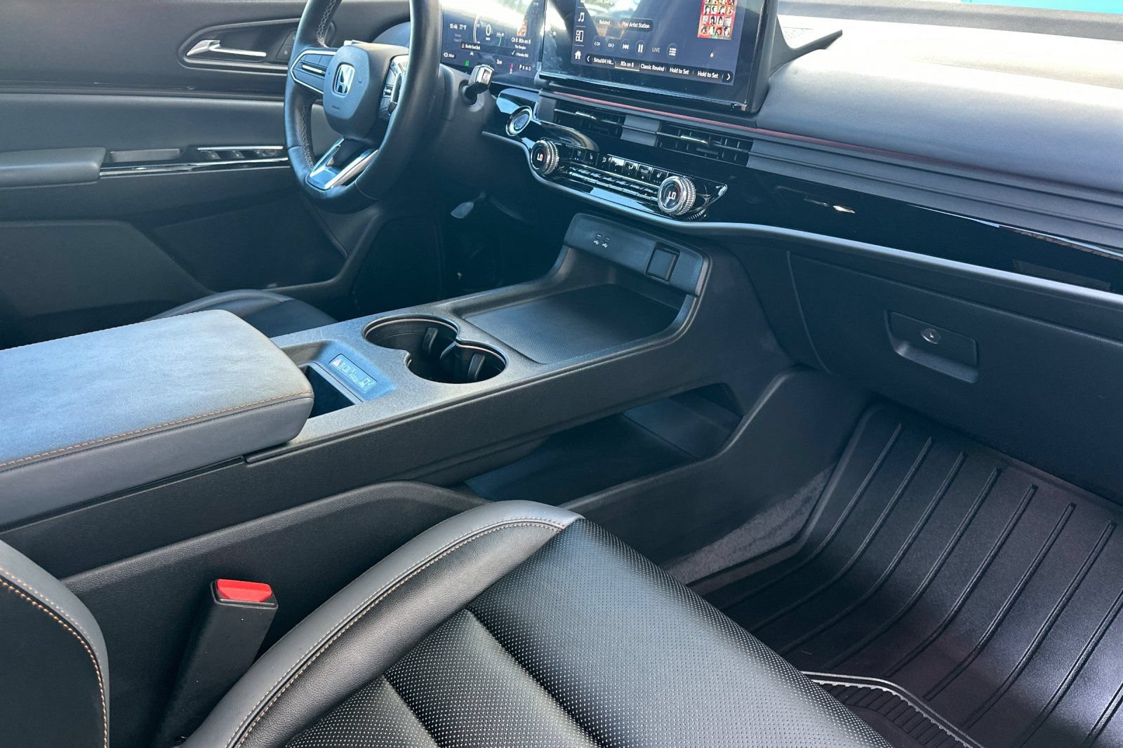 Used 2024 Honda Prologue Elite image 16