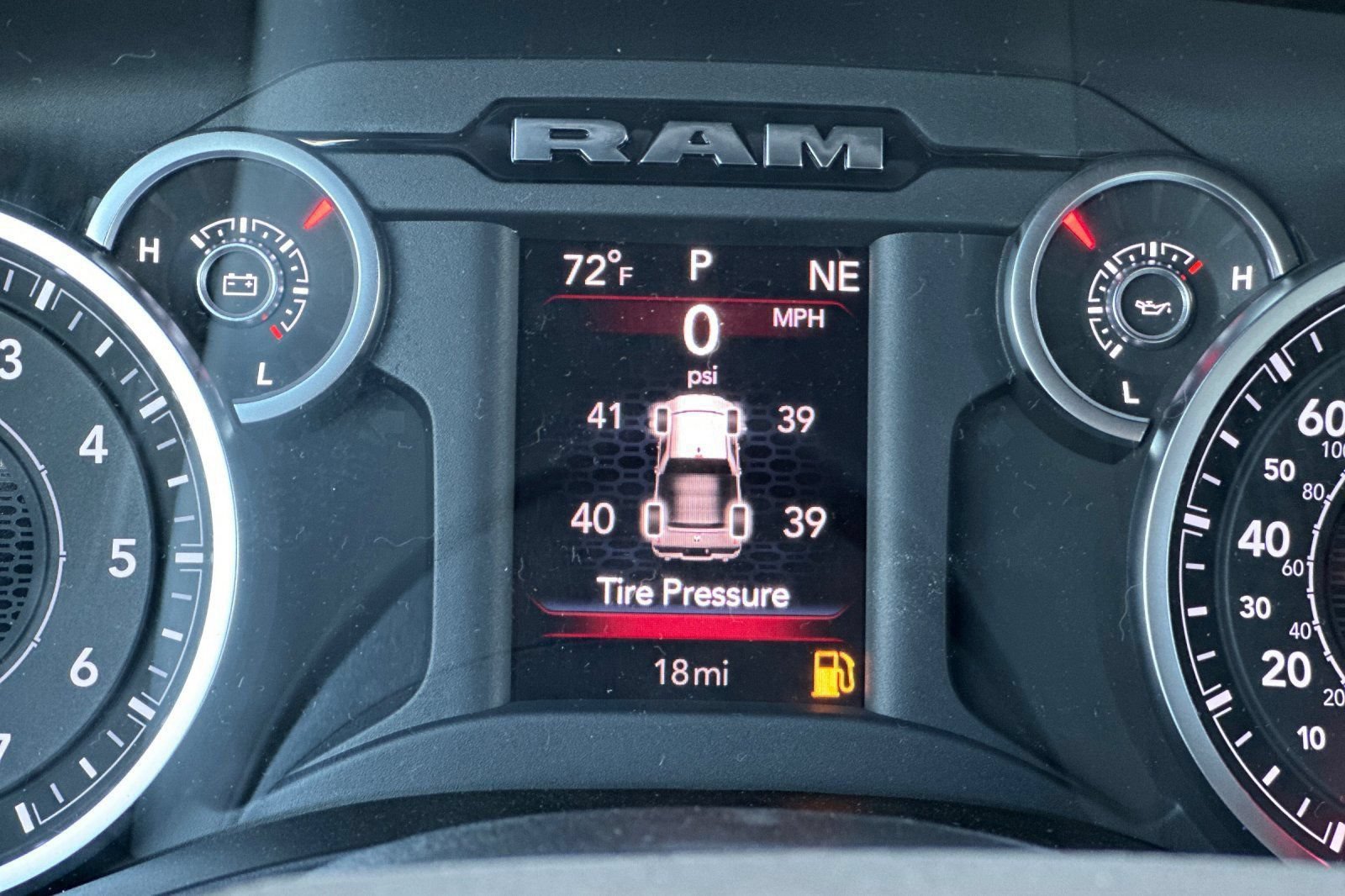 New 2026 RAM 1500 Big Horn AWD/4WD image 27