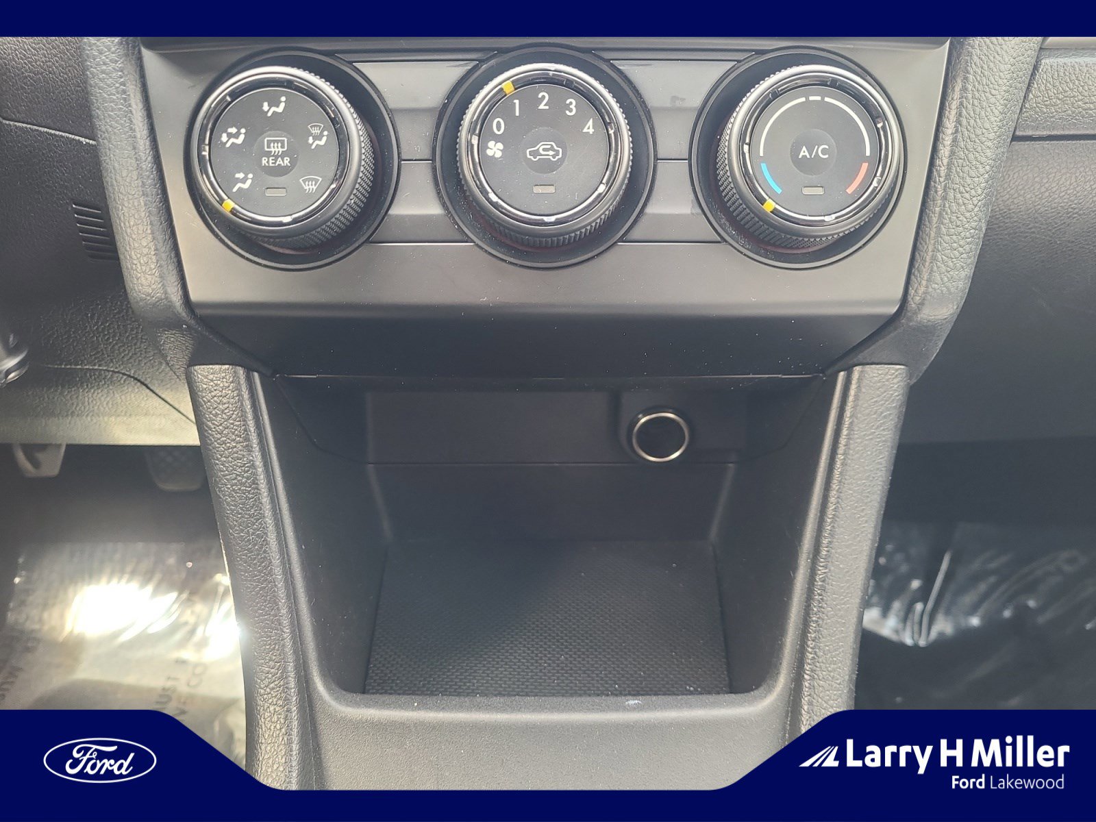 Used 2013 Subaru Impreza 2.0i Premium w/ Alloy Wheel Pkg + Moonroof image 29