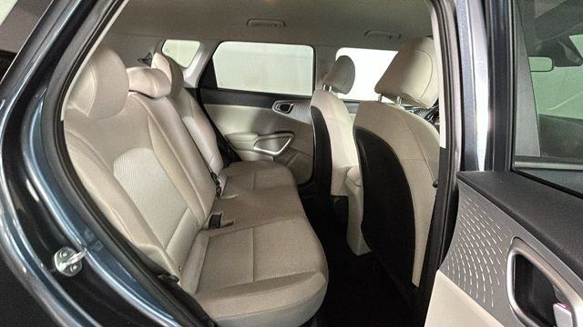 Used 2024 Kia Soul LX w/ Option Group 015 FWD image 28
