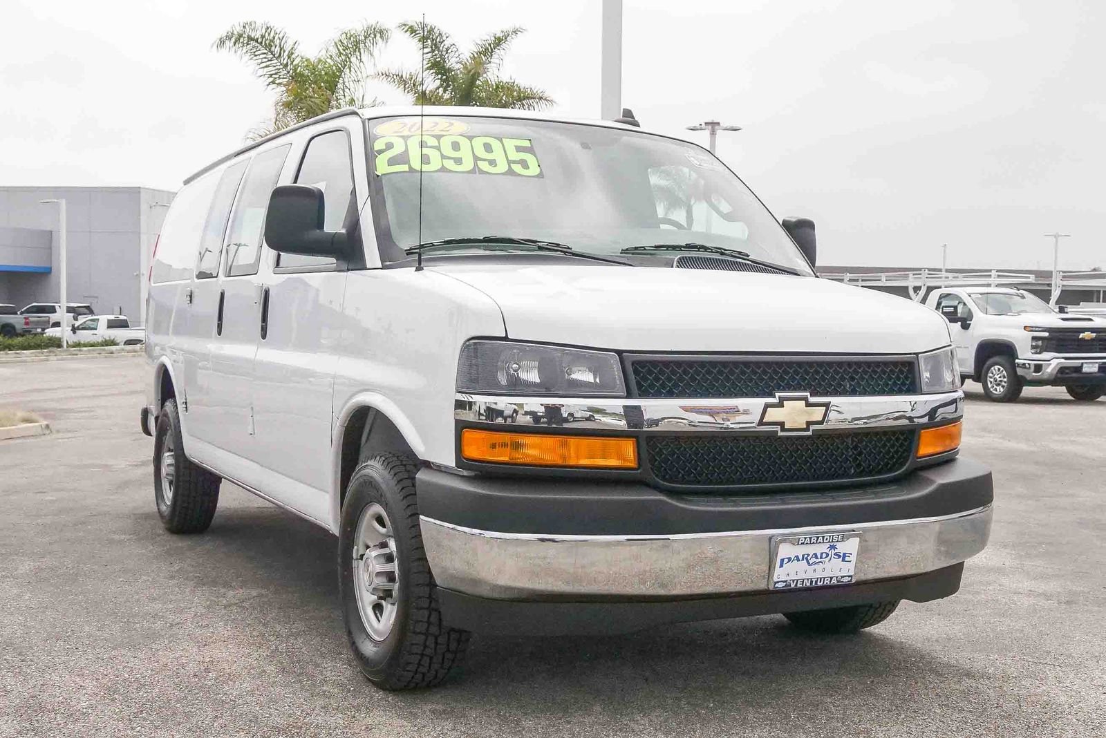Used 2022 Chevrolet Express 2500 w/ Driver Convenience Package image 3
