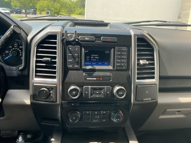 Used 2015 Ford F150 XLT AWD/4WD image 20
