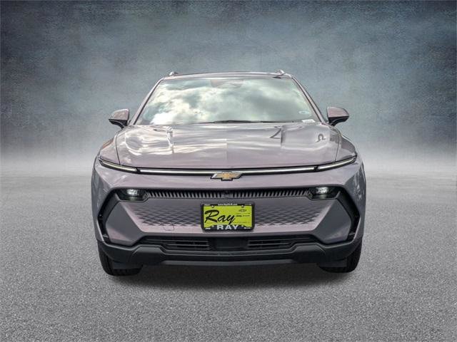 New 2026 Chevrolet Equinox EV LT image 9