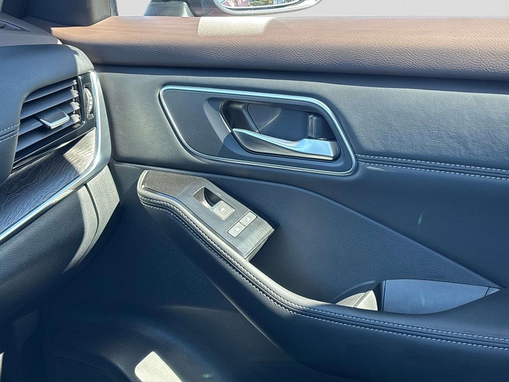 Used 2021 Nissan Rogue SL w/ Premium Package AWD/4WD image 27