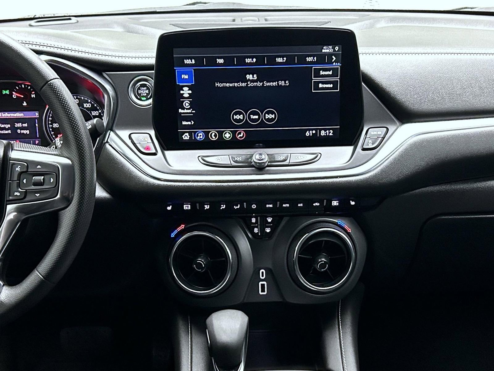 Used 2025 Chevrolet Blazer LT AWD/4WD image 13