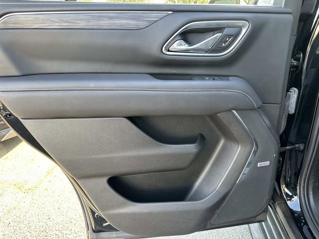 Used 2021 GMC Yukon SLT w/ SLT Premium Package image 19