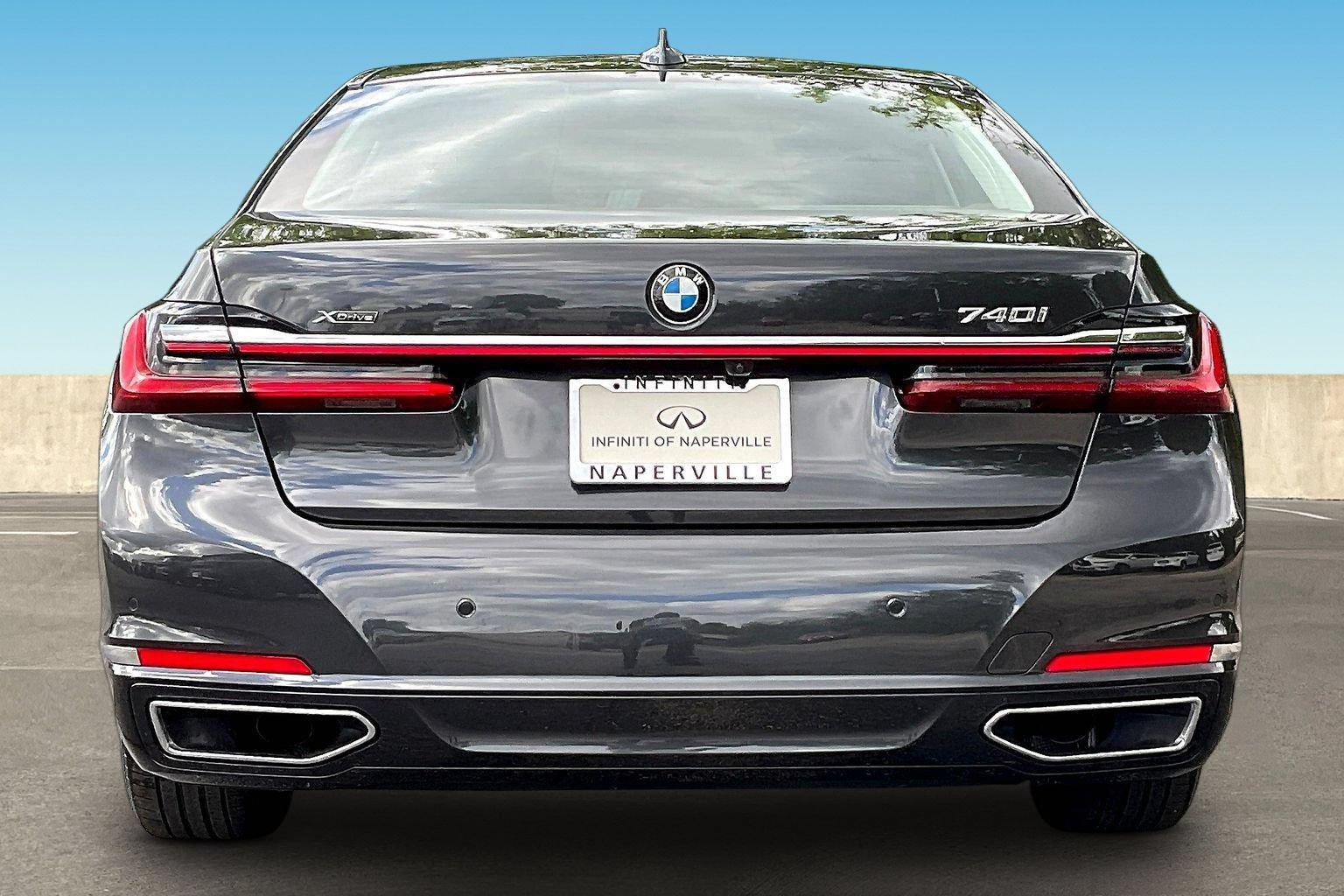 Used 2021 BMW 740i xDrive w/ Luxury Rear Seating Package AWD/4WD image 6