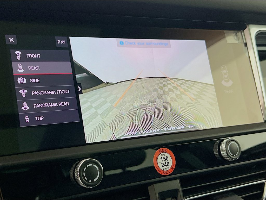 Certified 2026 Porsche Macan Turbo AWD/4WD image 17