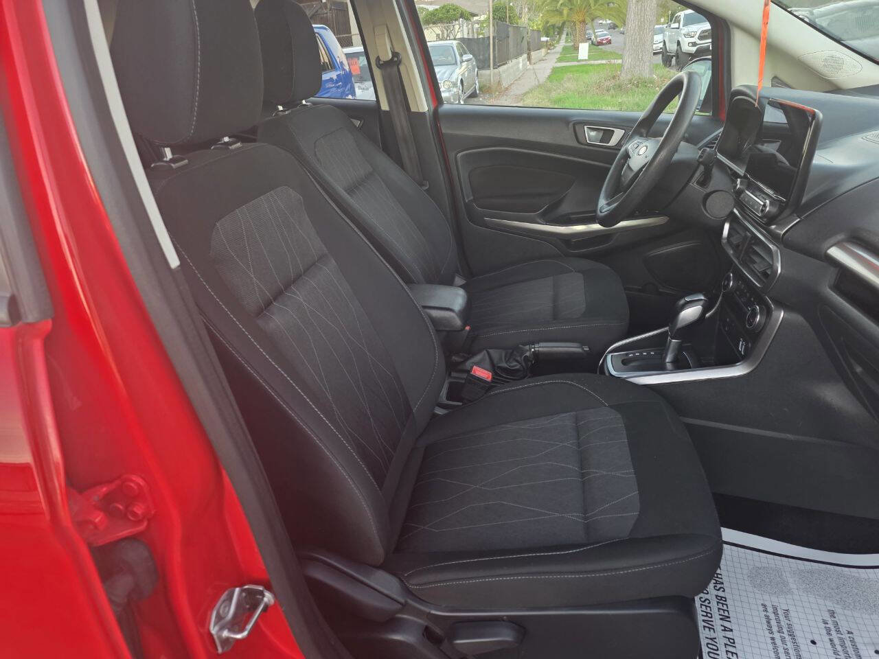Used 2021 Ford EcoSport SE image 18