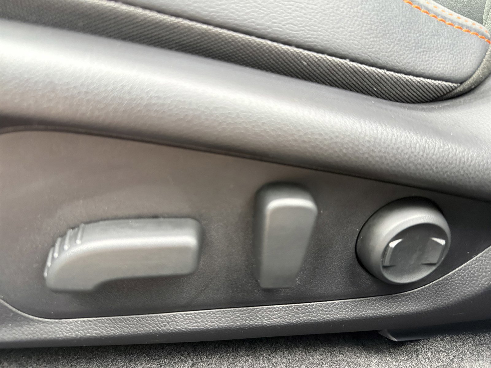 Certified 2025 Subaru Crosstrek 2.5i Limited w/ Crosstrek Mirror Package image 20