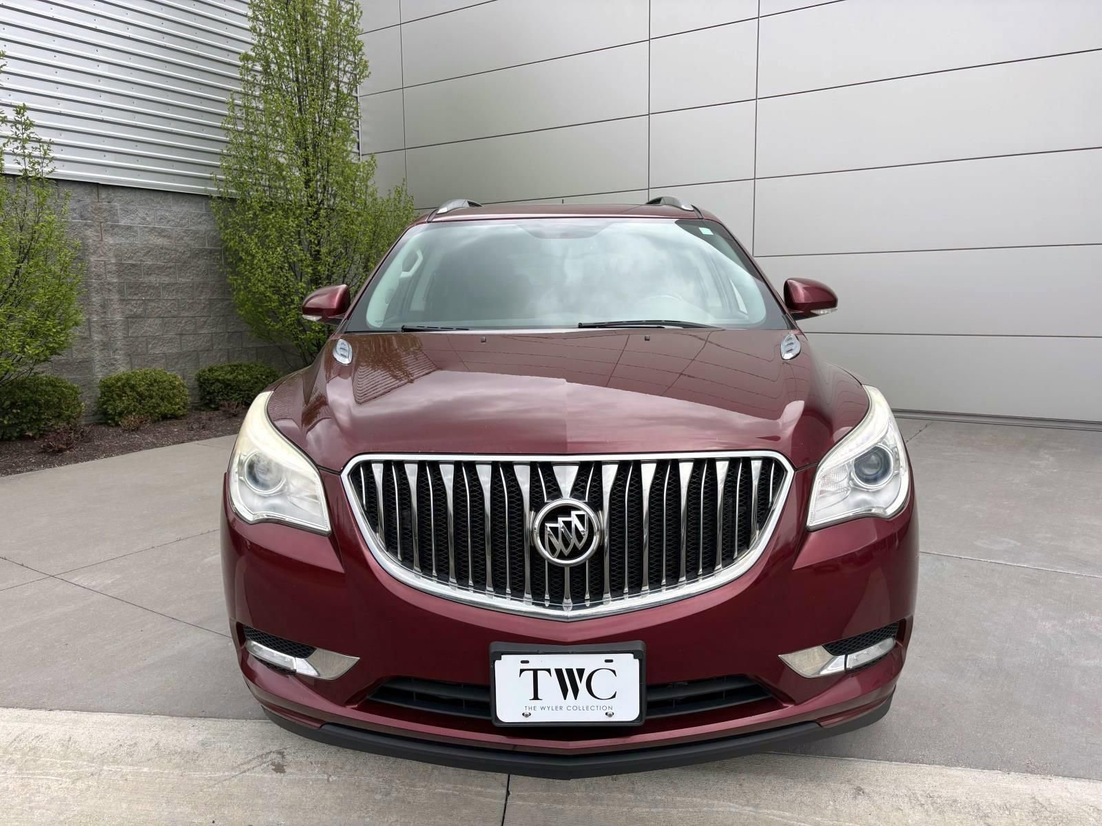Used 2016 Buick Enclave Leather FWD image 2
